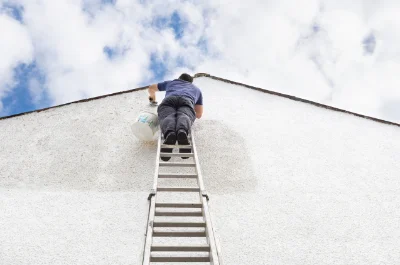 Peinture extérieure à Latoue — façades et ravalement
